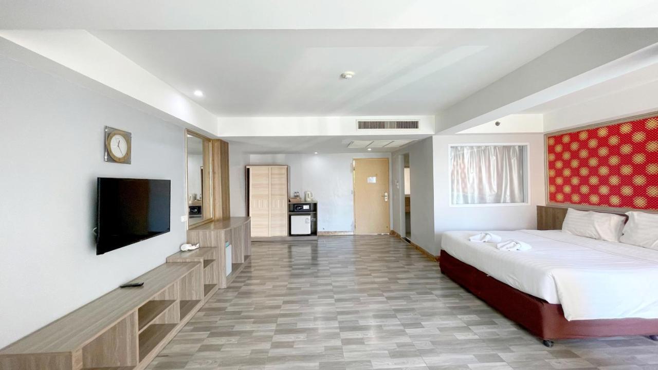 Dragon Beach Resort , Jomtien Beach Pattaya Exterior foto