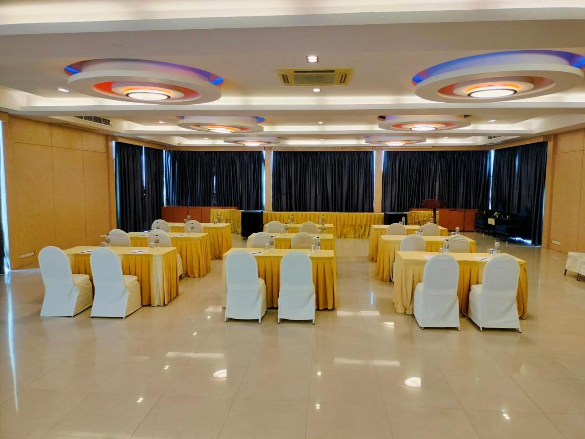 Dragon Beach Resort , Jomtien Beach Pattaya Exterior foto