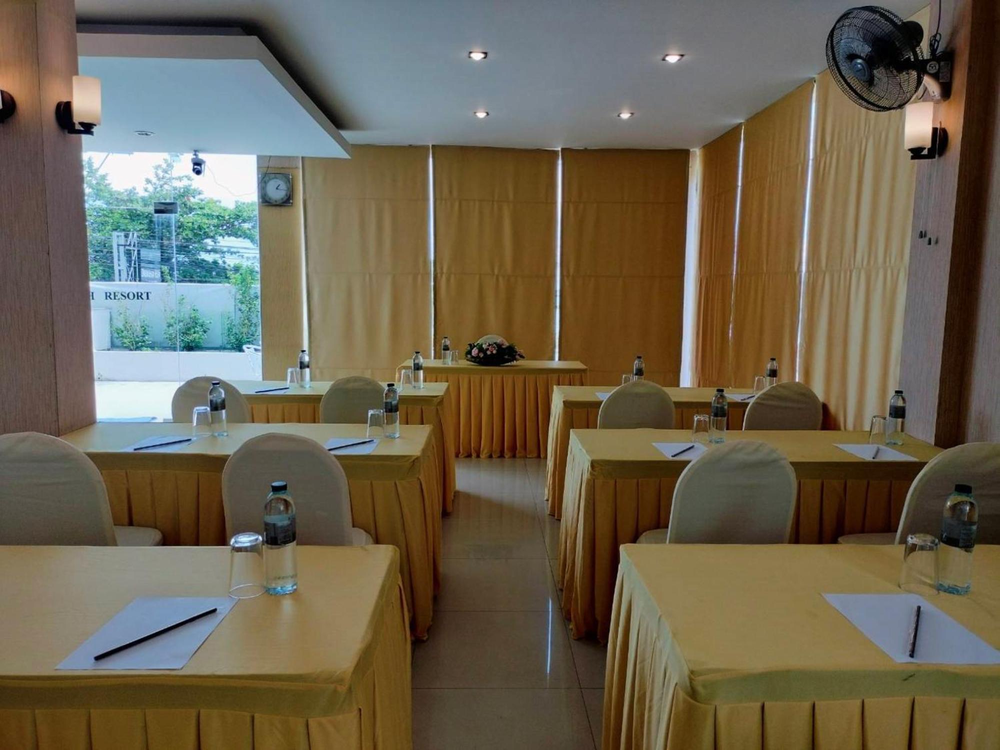 Dragon Beach Resort , Jomtien Beach Pattaya Exterior foto