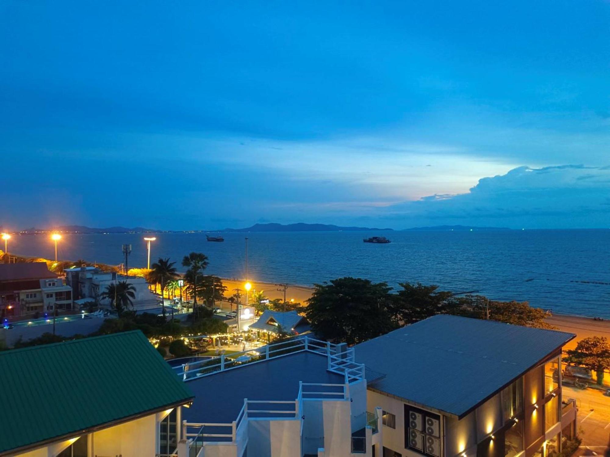 Dragon Beach Resort , Jomtien Beach Pattaya Exterior foto