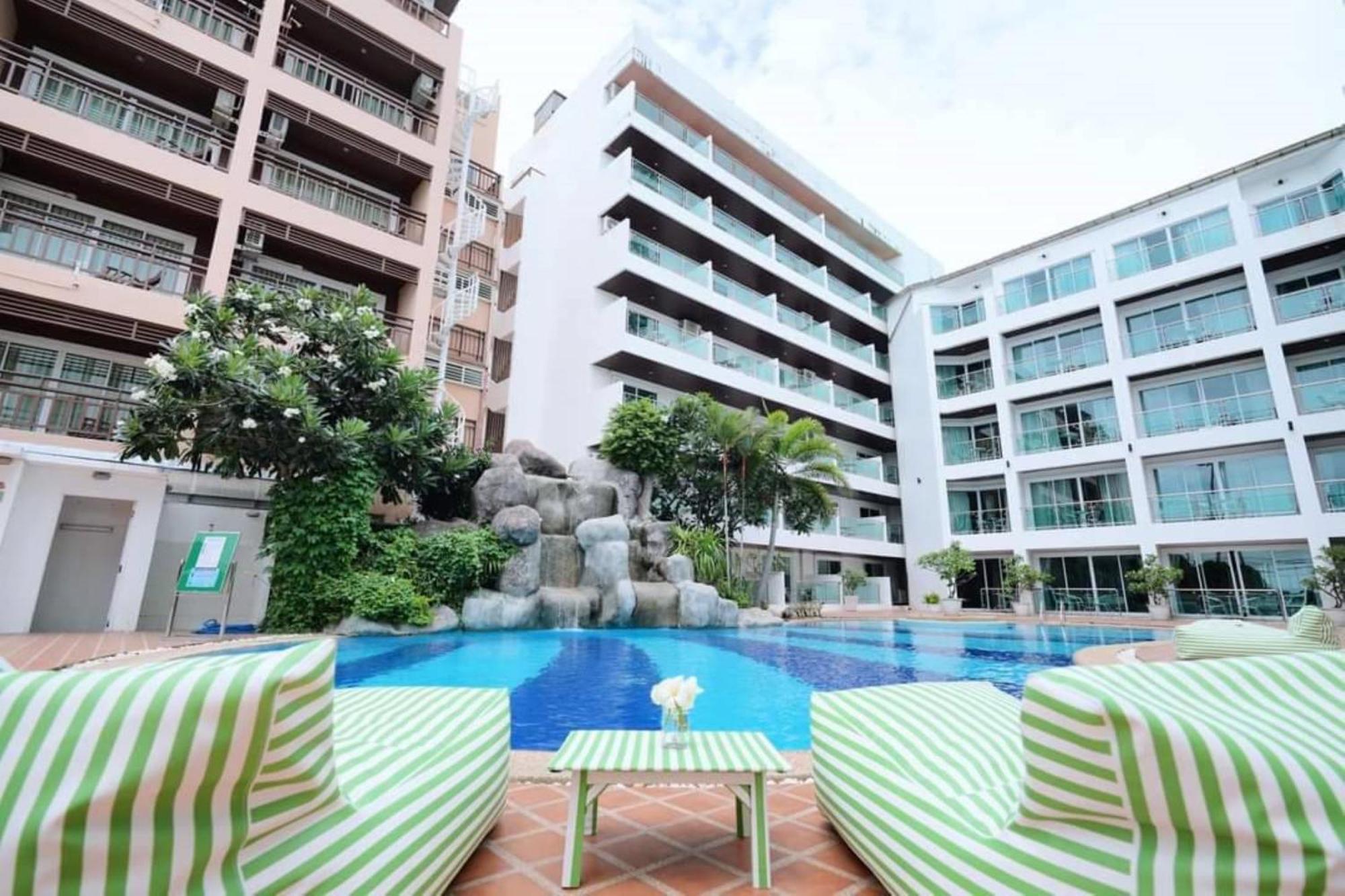 Dragon Beach Resort , Jomtien Beach Pattaya Exterior foto