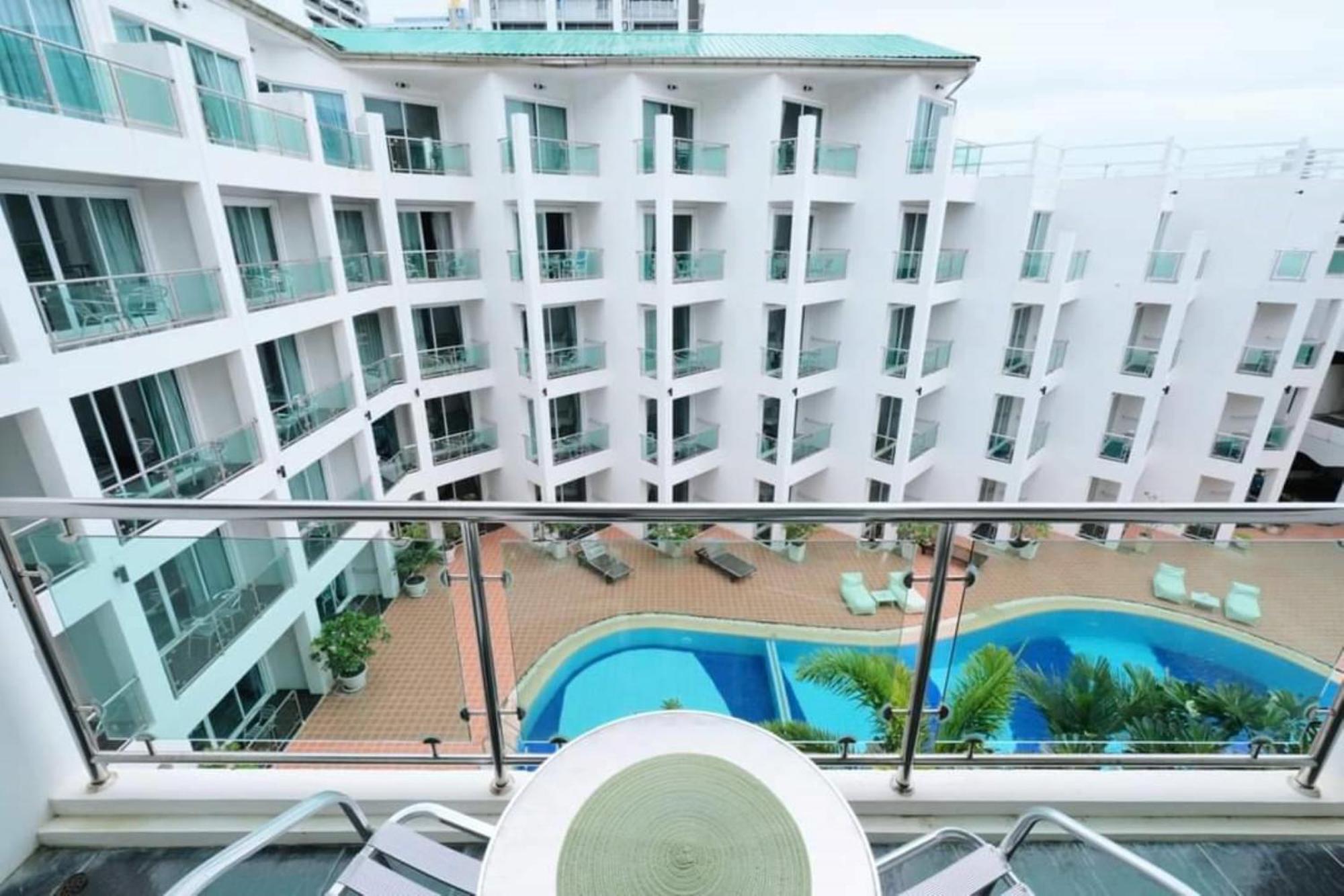 Dragon Beach Resort , Jomtien Beach Pattaya Exterior foto